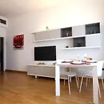 Brera Apartment Con Posto Auto Gratuito